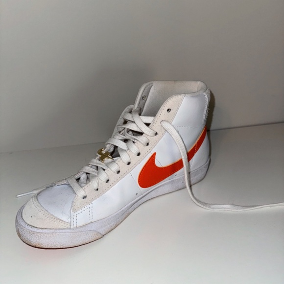 Nike Blazer Mid 77 SE - Picture 6 of 12